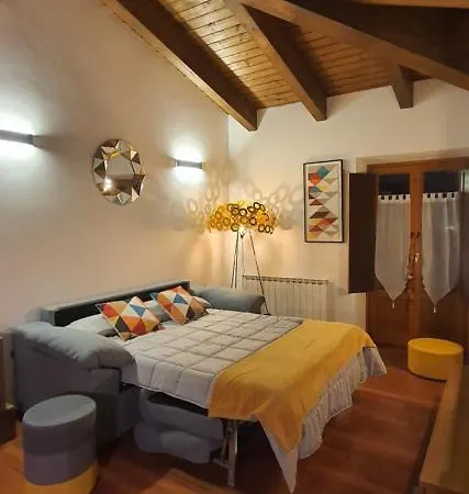 Apartment Cal Tranquil Camprodon, Acollidor Atic Al Centre Camprodon