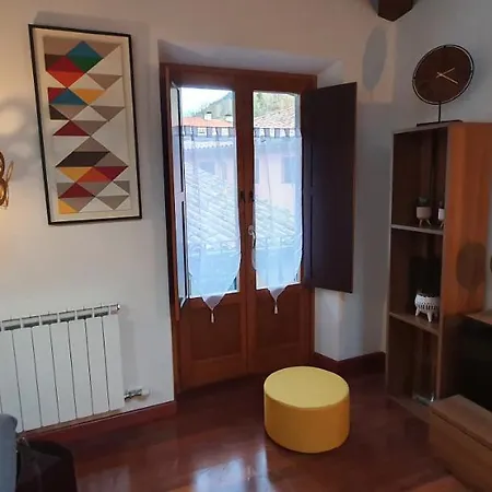 Cal Tranquil Camprodon, Acollidor Atic Al Centre Apartment Camprodon