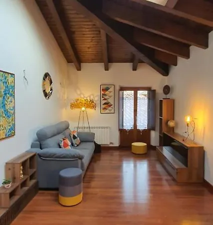 Cal Tranquil Camprodon, Acollidor Atic Al Centre Apartment Camprodon