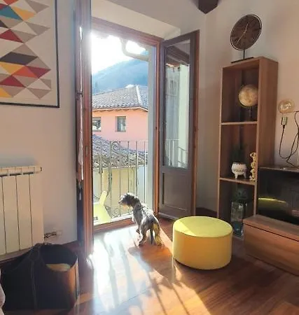 Cal Tranquil Camprodon, Acollidor Atic Al Centre Apartmán